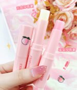 ⁦مرطب شفاه مع لون بالخوخ⁩ - الصورة ⁦5⁩